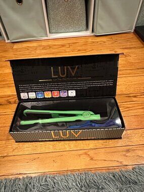 LUV 1” Hair Straightener Iron Tool HS038 Dazzling Lime Green with Box